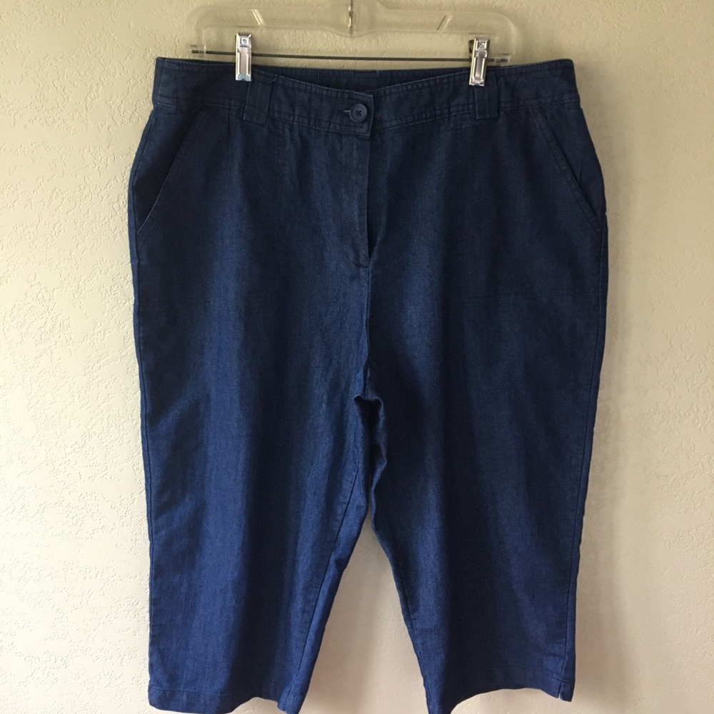 🎁2/$12 SZ16 WHITE STAG LIGHTWEIGHT BLUE DENIM ZIPPER FRONT 76% COTTON CAPRIS - Picture 1 of 13